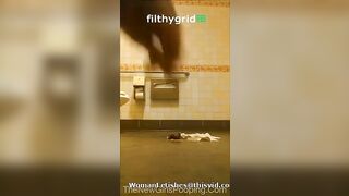 Juicy big booty lady poops on the floor in the living room