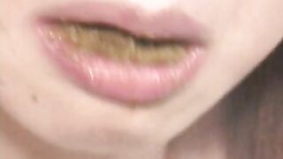 Japanese milf eating shit