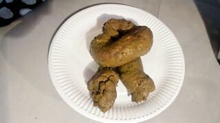 Nerdy babe with tight asshole poops