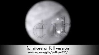 Amazing huge round ass lady pooping