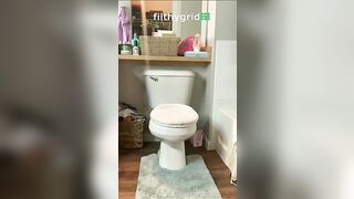 Sweet blonde babe pooping and smiling