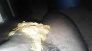 Wife shitting on hubby's thick cock