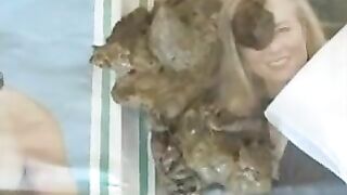 Wiping her ass on cam