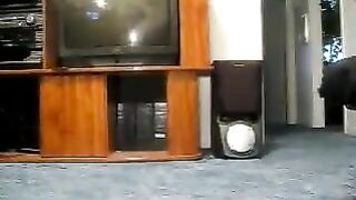 Ebony bbw lady poops doggy style