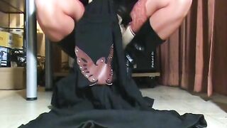 Mature lady in stockings pooping