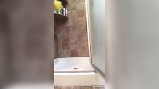 Beautiful amateur babe poop teasing in solo