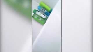 Mega big booty babe poops