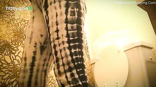 Hot wife and sexy poop