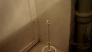 Amateur lady pushing hard in toilet