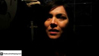 Amateur girl poops in the dark