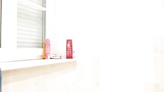 BBW pissing in her pants