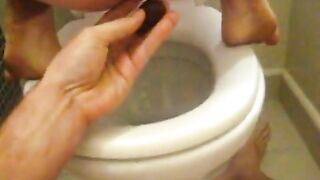 Taking her poop on his cock