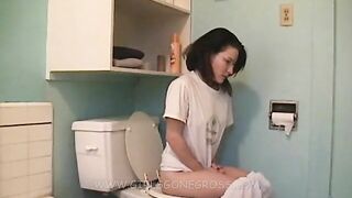 Skinny girl toilet poop