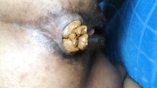 Ebony hairy asshole poops