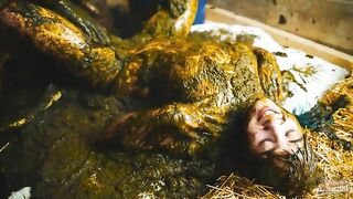 Sexy babe Lyndra covered in Cowshit