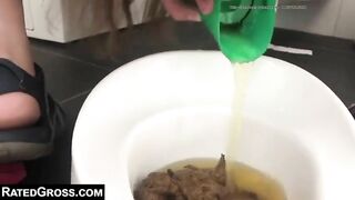 Gorgeous ass milf poops thick load