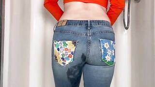 Messy shit in her jeans