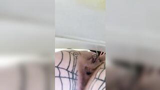 Amateur hot milf and sexy poop
