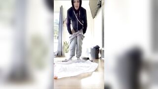 Cheeky big ass hot girl poop