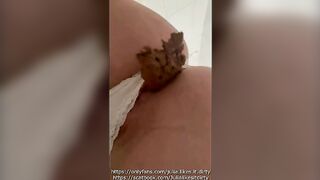 Big booty and panty poop