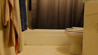 Gorgeous naked girl pissing and pooping in the shower