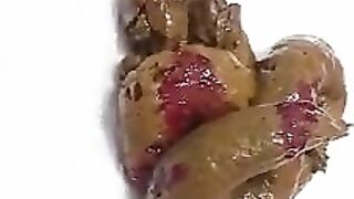 Japanese teen with hairy cunt pooping