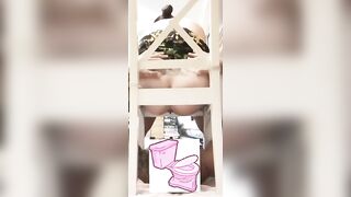 Curvy thick big booty pooping