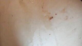Wife getting pussy drilled while pooping