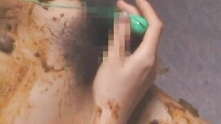 Kinky Japanese girl smearing