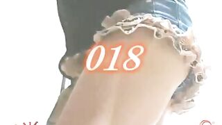 Hot girl in skirt poops