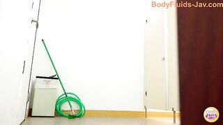 Curvy hot asshole of Japanese girl