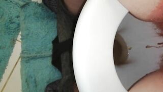 Redhead amateur lady with thick fat hairy pussy pooping