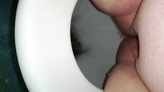 Pretty amateur lady with fat pussy poop teasing