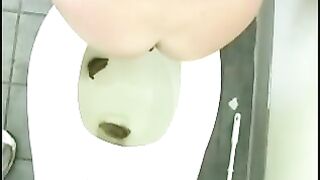 Pretty brunette amateur girl poops