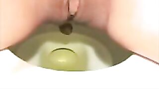 Sweet juicy ass girl pooping in the toilet