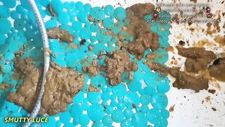 Kinky black chubby bitch scat fuck