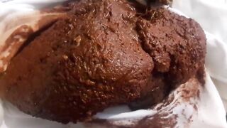 Blonde girl shits in her tights