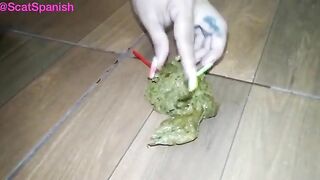 Chubby wife drops load on the floor