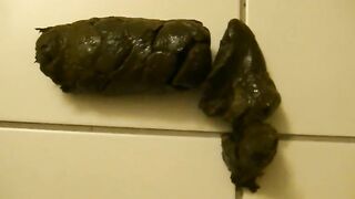 Stunning MILF spread legs for hard poop
