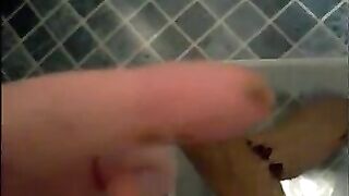 Mature sexy bbw shitting in a plastic box