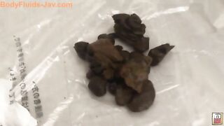 Cute Asian teen girlfriend pooping