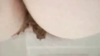 Chubby lady with hairy pussy pooping