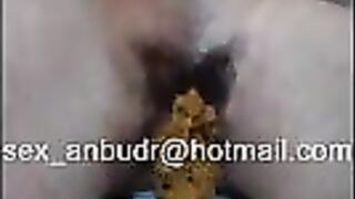 Cheeky hairy pussy babe and shit fun