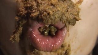 Cute teeny Jap chick and messy scat play