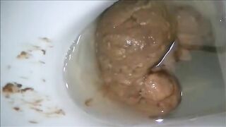 Hot butt with lovely asshole dropping thick laod