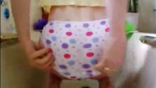 Girl shitting on panty and smearing