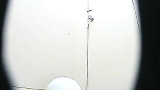 Beautiful view of juicy Japanese gal pooping