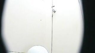 Kinky hairy girl dropping hard shit