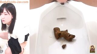 Hairy cute brunette Japanese babe pooping