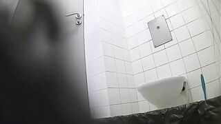 Lovely Asian babe caught pooping